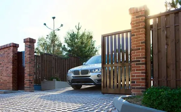 Скидка 10% на автоматику при покупке комплекта SGN для изготовления откатных ворот